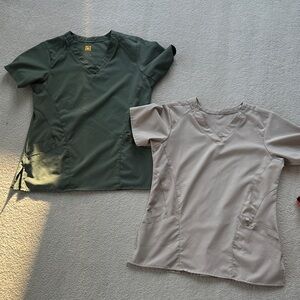 WonderWink Women's Tops in Olive and Beige